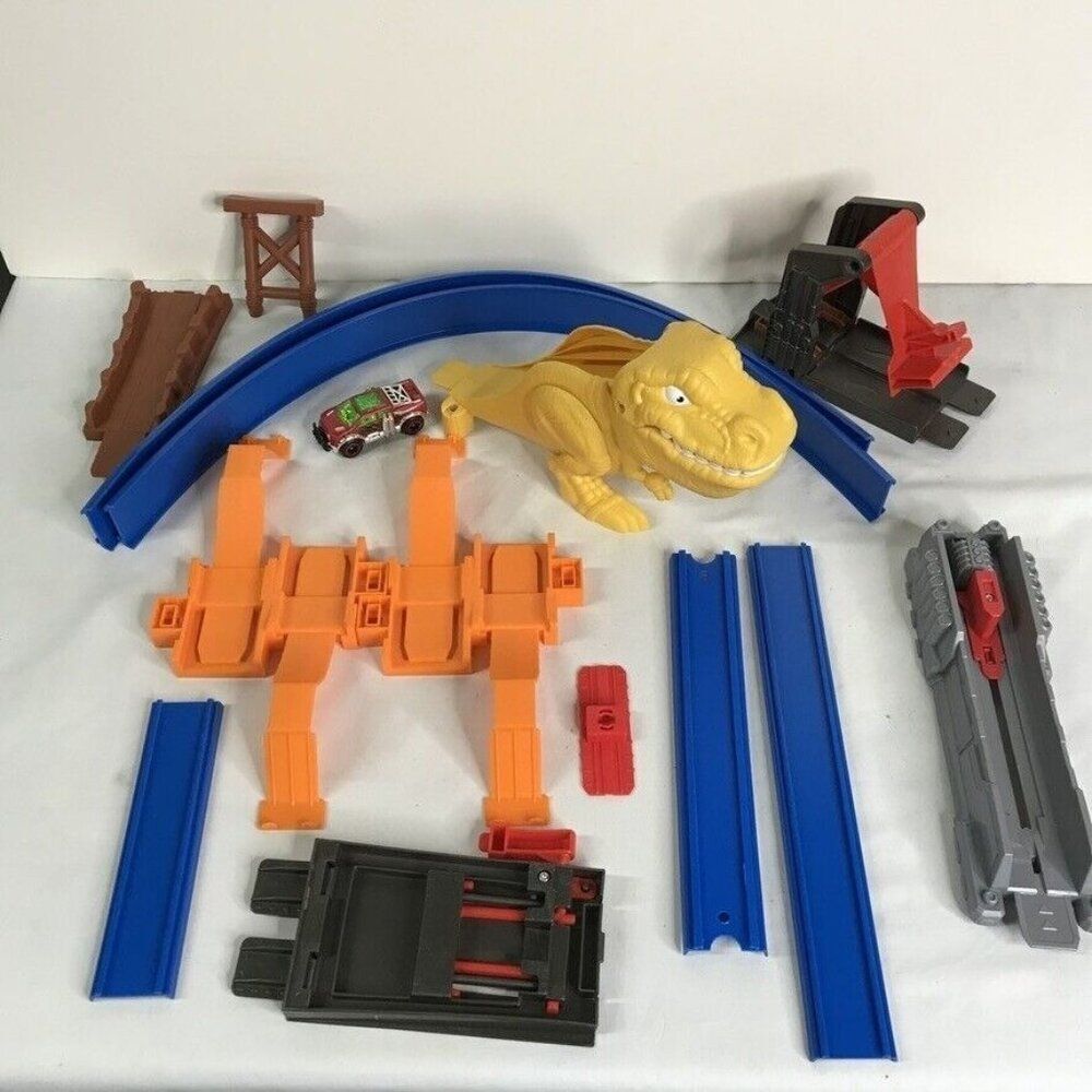 Zuru Metal Machines T-Rex Attack Double Loop Jump Track Model 6702